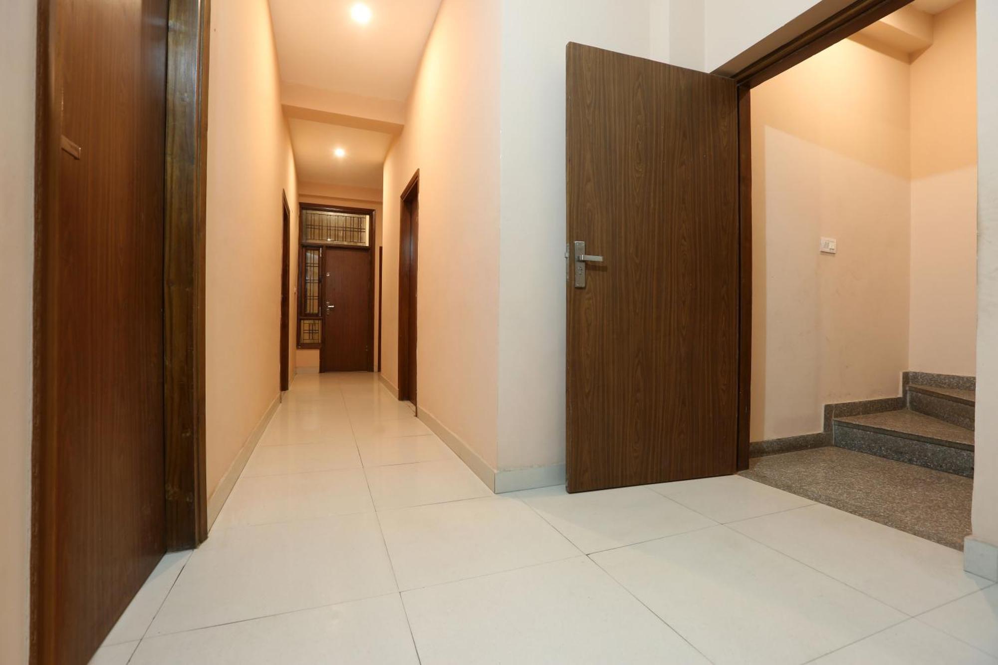 Hotel Ginger Palace - Corporate Hotel Noida Sector 62 외부 사진