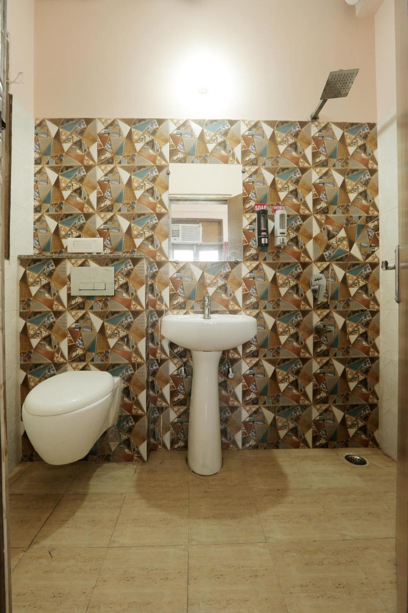 Hotel Ginger Palace - Corporate Hotel Noida Sector 62 외부 사진
