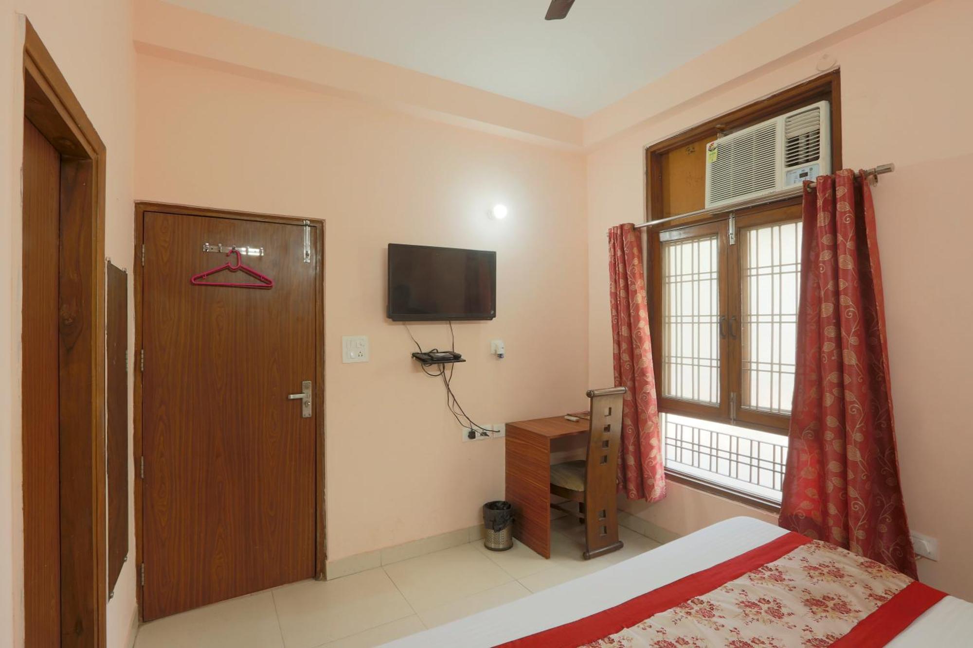 Hotel Ginger Palace - Corporate Hotel Noida Sector 62 외부 사진