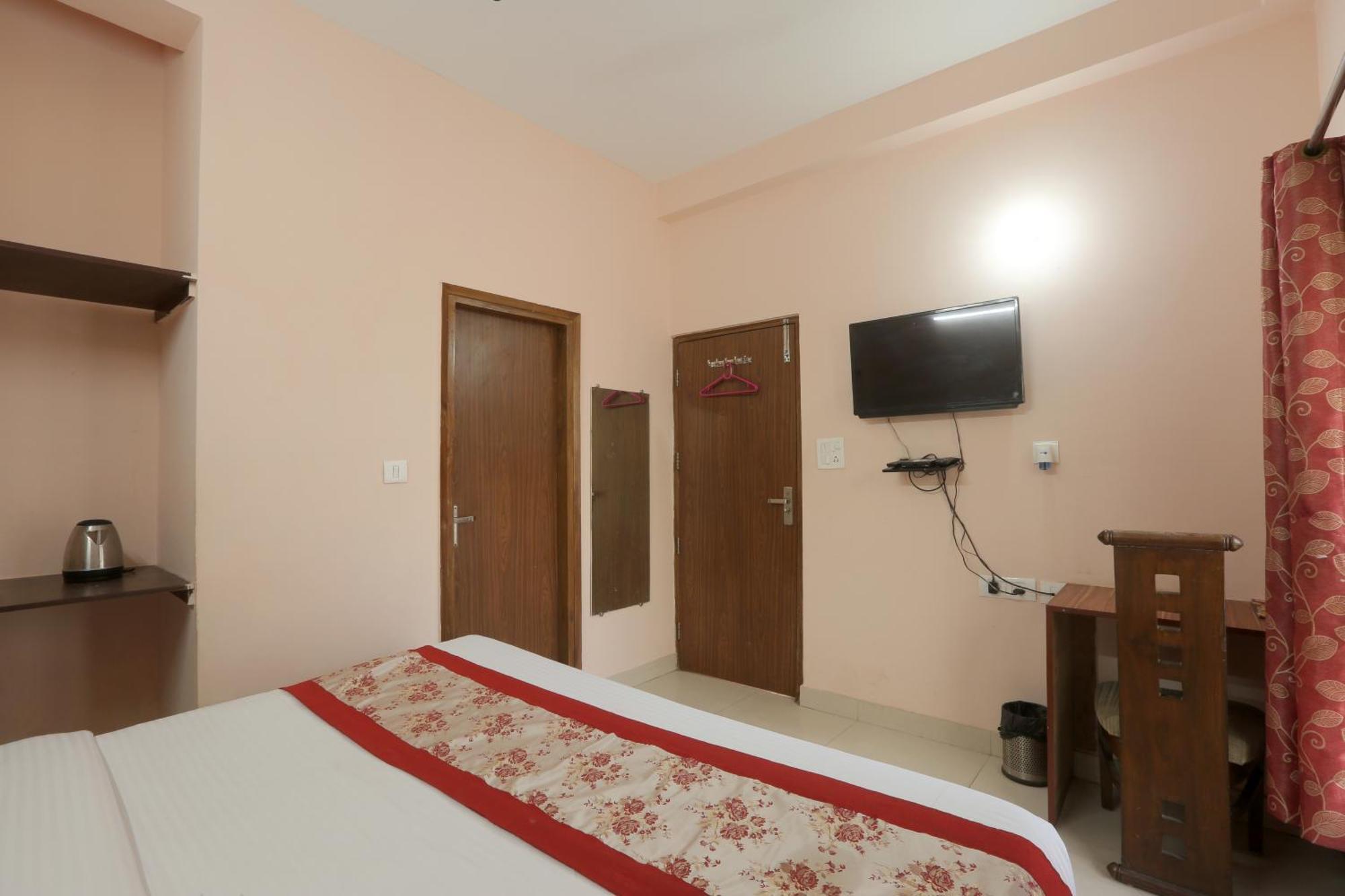 Hotel Ginger Palace - Corporate Hotel Noida Sector 62 외부 사진